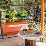Hut House εξοχικό στην παραλία μ. άμμος Hébergement de vacances *