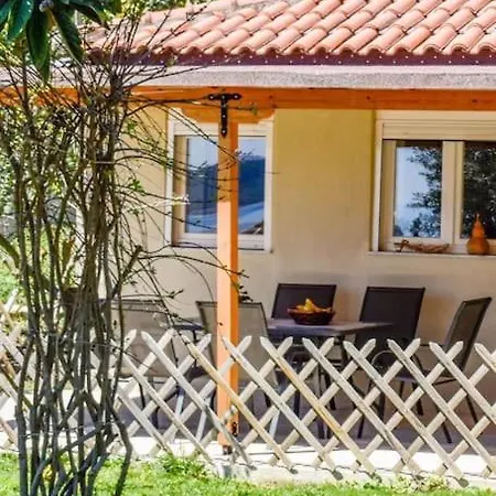 Hut House εξοχικό στην παραλία μ. άμμος Holiday home Skiathos Town