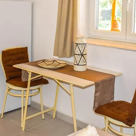 Holiday home Hut House εξοχικό στην παραλία μ. άμμος