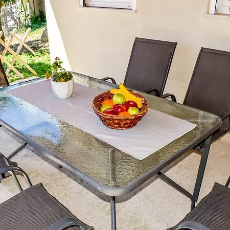 Hut House εξοχικό στην παραλία μ. άμμος