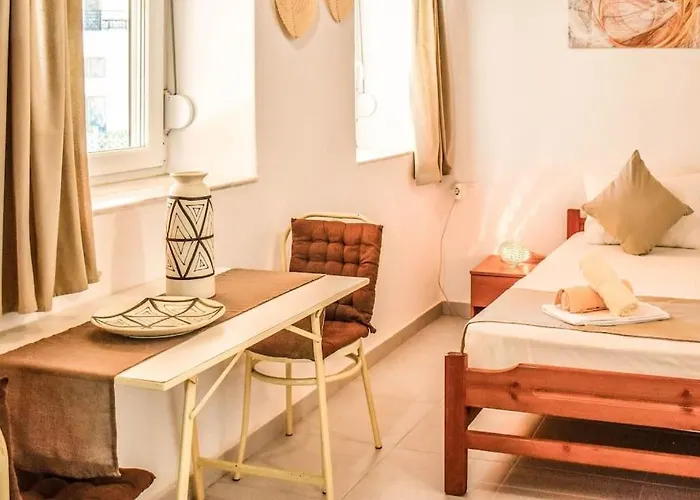 Hut House εξοχικό στην παραλία μ. άμμος Skiathos